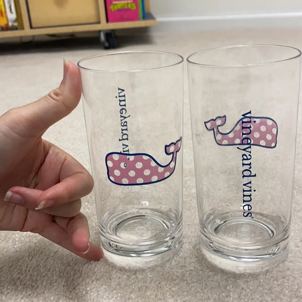 Vineyard Vines plastic tumblers - set of 4 - Picture 4 of 4